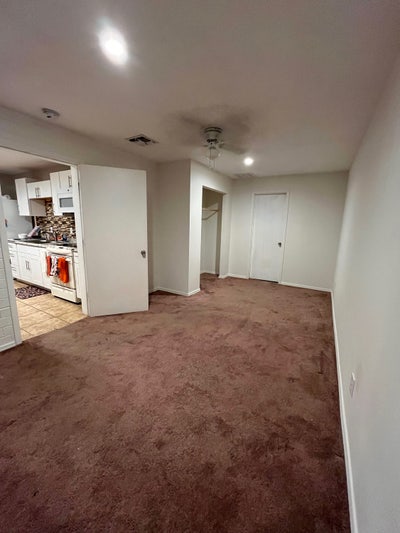 Roommate Wanted Main Photo