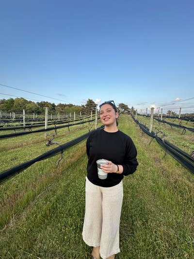 Seeking private bedroom for Nov. 1 Main Photo