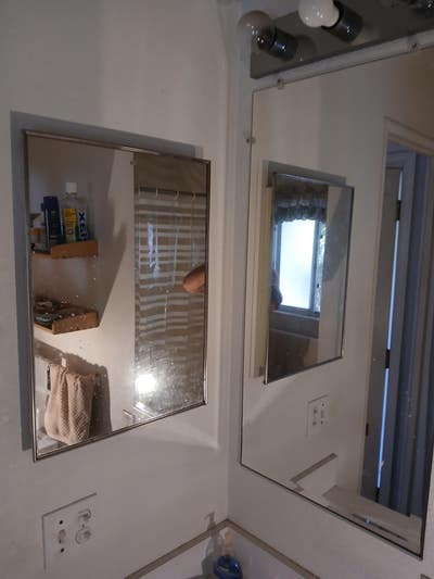 Pvt bedroom and bathroom in house Main Photo