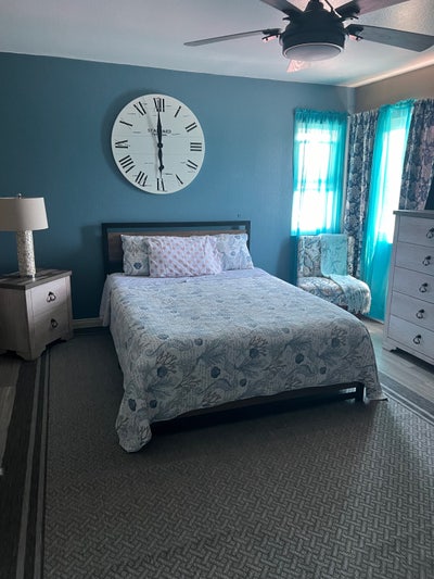 Big Cozy Room Main Photo