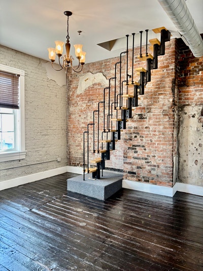 Lincoln Lofts huge 2 story downtown loft_ washer d Main Photo