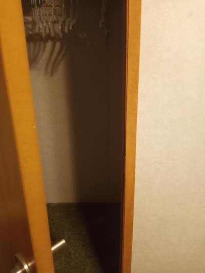 Room and private bathroom furnished, clean, qui Main Photo