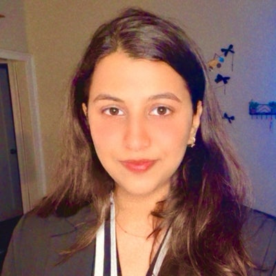 Professional Female seeks a small or large room Main Photo