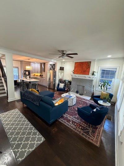 Spacious Master Bed/Bath in West End Main Photo