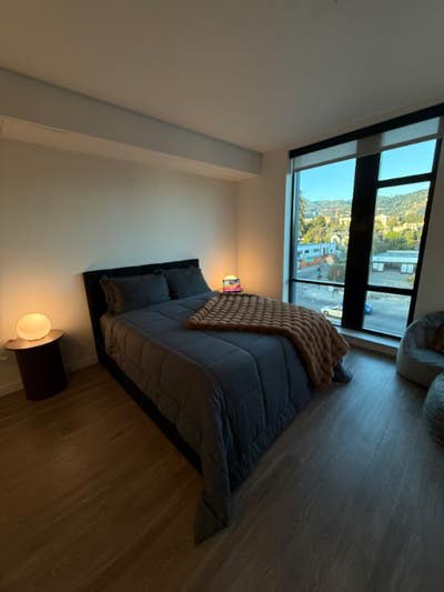 Spacious Modern Studio at Aquatic Shattuck Main Photo