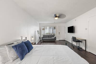 Private Studio | 1 BD | Koreatown Main Photo