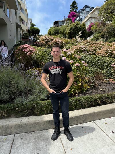 Room wanted in San Francisco Bay Area Main Photo