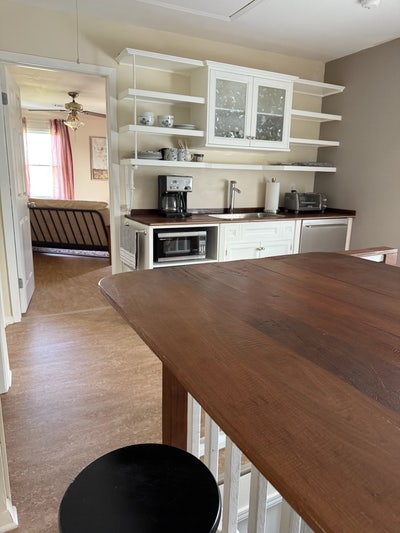 Private room & common area. Please read ad.  Main Photo