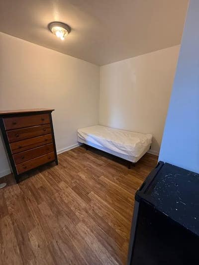 ROOM for rent_Shared BathroomShared Kitchen and F Main Photo