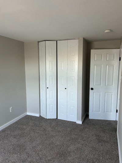 Room for rent  Main Photo