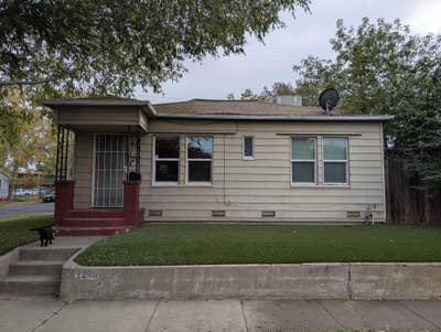 Room for Rent: Peaceful & Charming 1920s Home  Main Photo