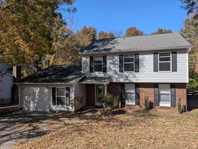 Excellent pad in Charlotte Main Photo