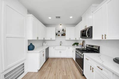 Modern Story Home w Private Baths & Furnished Room Main Photo