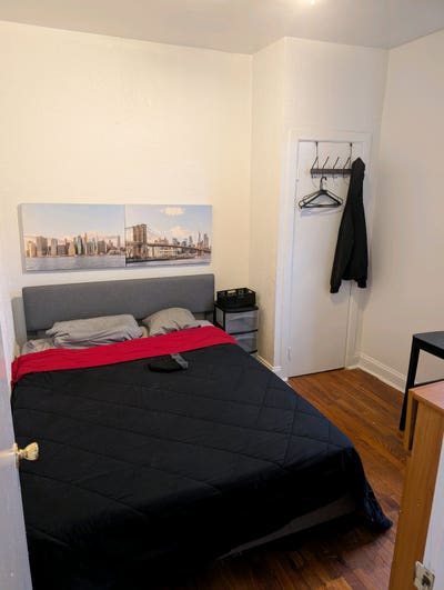 Furnished room Main Photo