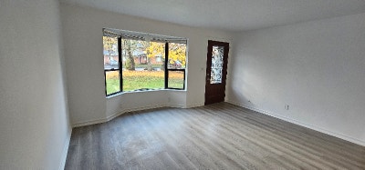 Duplex on quiet court on northwest side of McMinn Main Photo