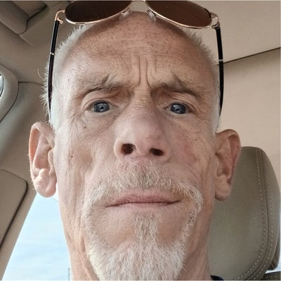 Room wanted in 19107 Main Photo