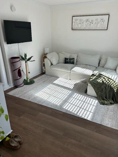 Two Bedroom Two Bath Townhouse_ Walking distance  Main Photo