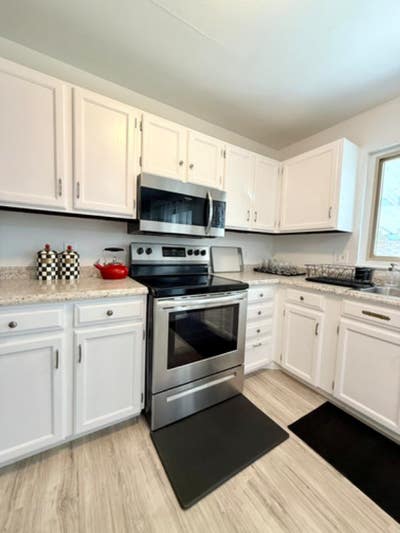 Furnished room for rent! NO Security Deposit! Mon Main Photo