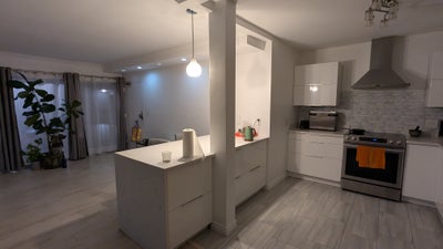 Looking For a Roommate in Westwood!  Main Photo