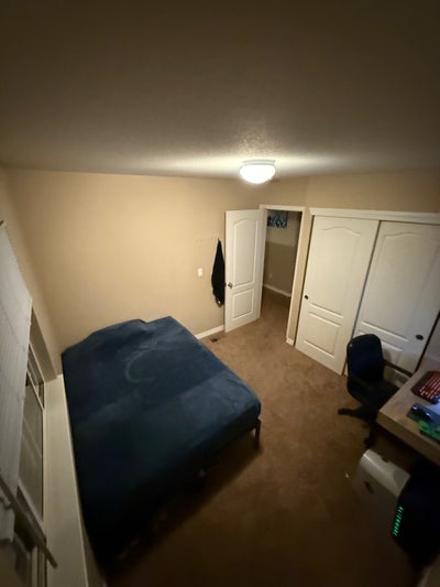 New Roommate needed! Main Photo