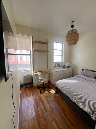Williamsburg- Bright Bedroom Available June 1St Main Photo