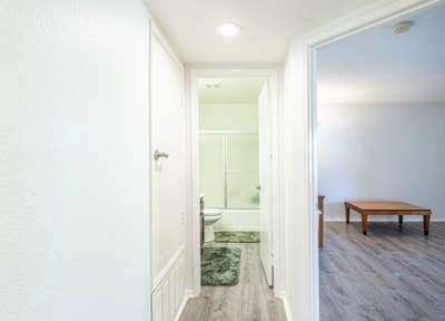 Unfurnished Room Aliso Viejo Main Photo