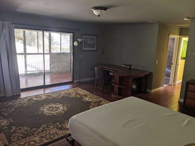 Master Bedroom for Rent in Chevy Chase, Glendale Main Photo