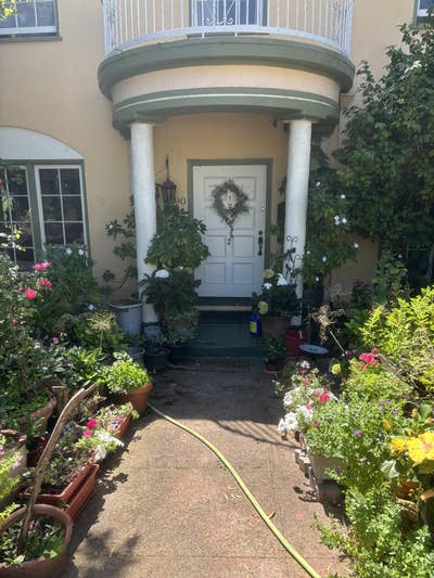 Chardming Room in Piedmont, CA. Main Photo