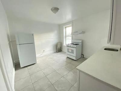 Woodlawn hights spacious 1 BR apt $1800 heat inclu Main Photo