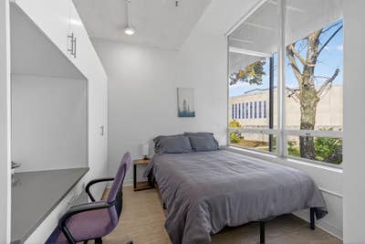  Modern Women’s Living  Private Furnished Room + S Main Photo