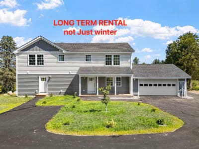 Bedroom with its own bathroom and Balcony Main Photo