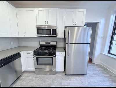 Beautiful 1B/1B in Heart of Astoria Main Photo