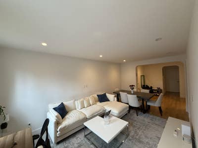 1 bedroom available in a 2 large bedroom apartment Main Photo