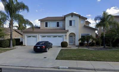 Bedroom available for rent Main Photo