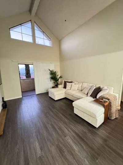 Private Room in a 2 Bed, 2 Bath Apartment Main Photo