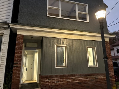 Charming 1BRBA First_Floor Apartment in Safe Archb Main Photo