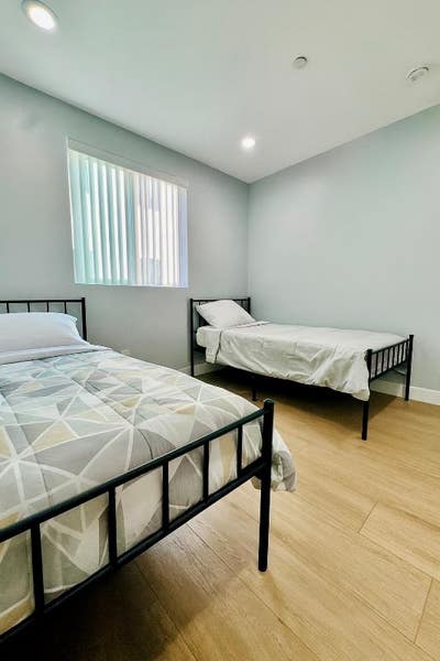 Welcome to Ostel | South Central — a modernmove_i Main Photo