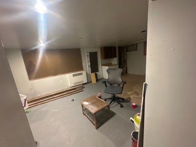 Rent a basement  big space  Main Photo