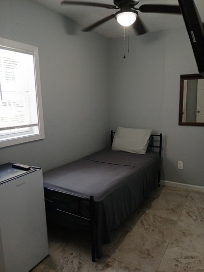 $429 Room for Rent Main Photo