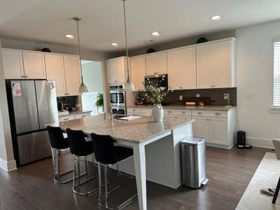  Room(s) for Rent – 2nd Floor with Loft Access Main Photo