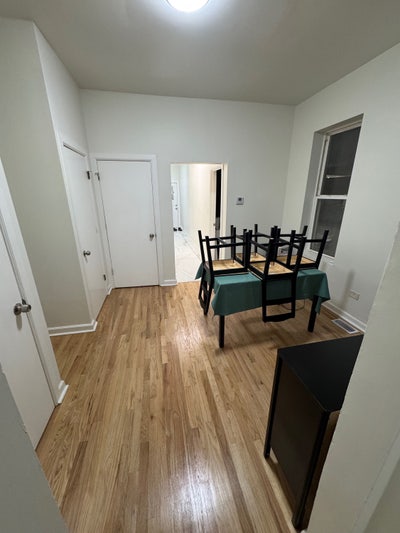 Room For rent, Shared living Main Photo