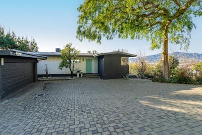 Stylish Mid-Century Modern Ranch Main Photo