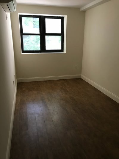 Room available in Harlem Apartment w/ Backyard Main Photo