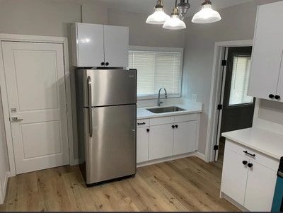 Hey yall in need of a new roomie Main Photo