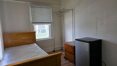 $850/$820 Private Rm/Shared Bath-All bills include Main Photo