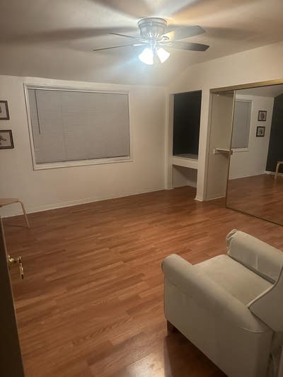 Beutiful private bedroom and bathroom  Main Photo