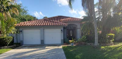 Room/House for Rent in Richmond West Main Photo