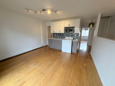 Spacious rooms available in 5br.3ba! Laundry ! Main Photo