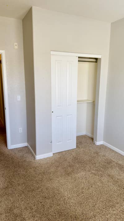 Room for rent Main Photo