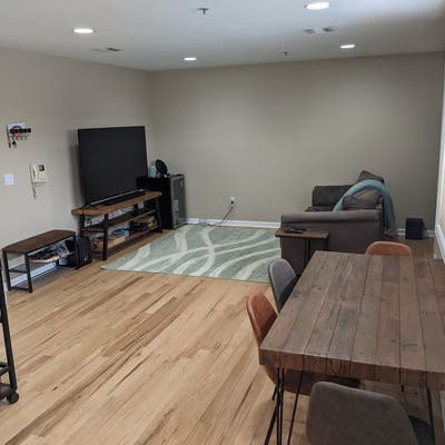 Modern Condo Room for Rent – Private Bath Main Photo